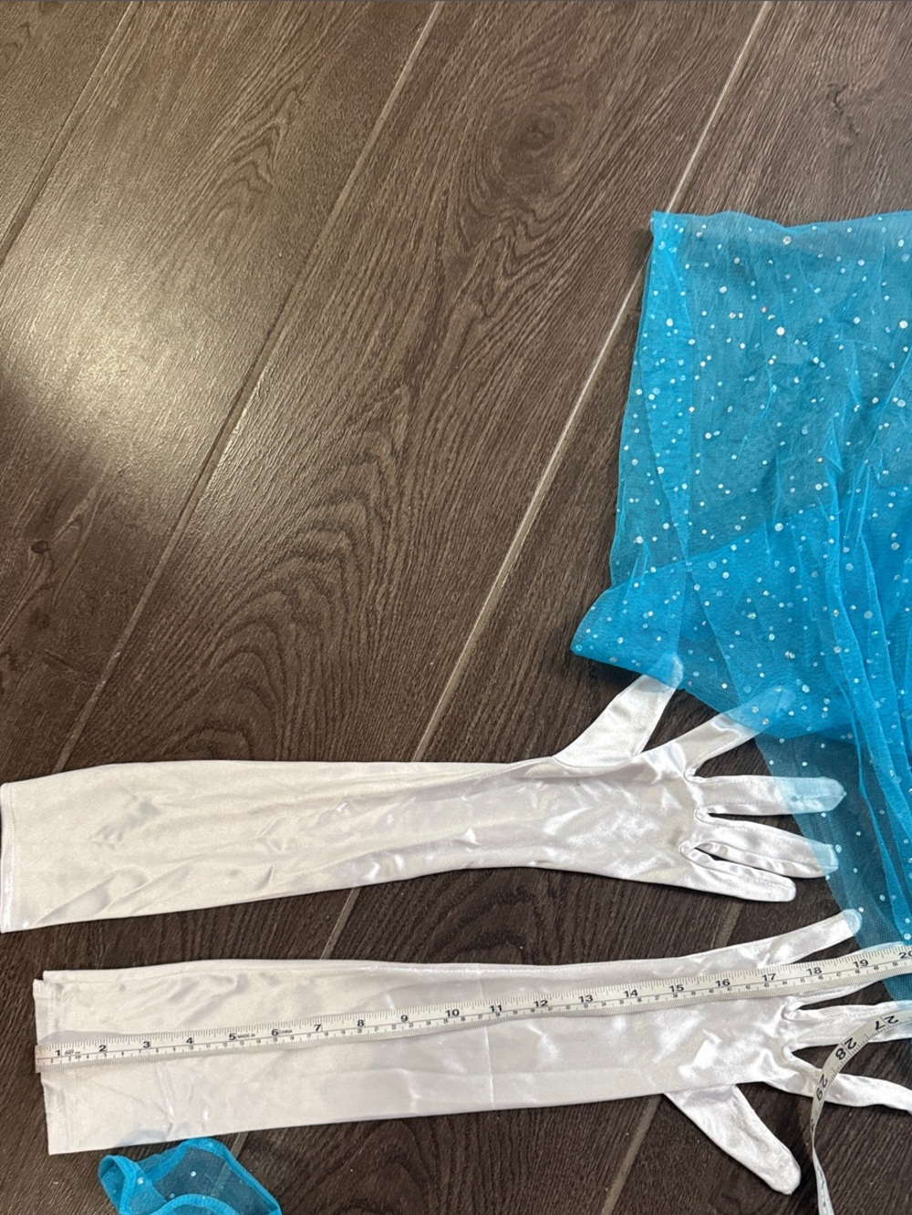 ELSA Blue Sparkle Princess Halloween Costume Dress W/Cape Gloves girl teen nwt - Picture 4 of 4